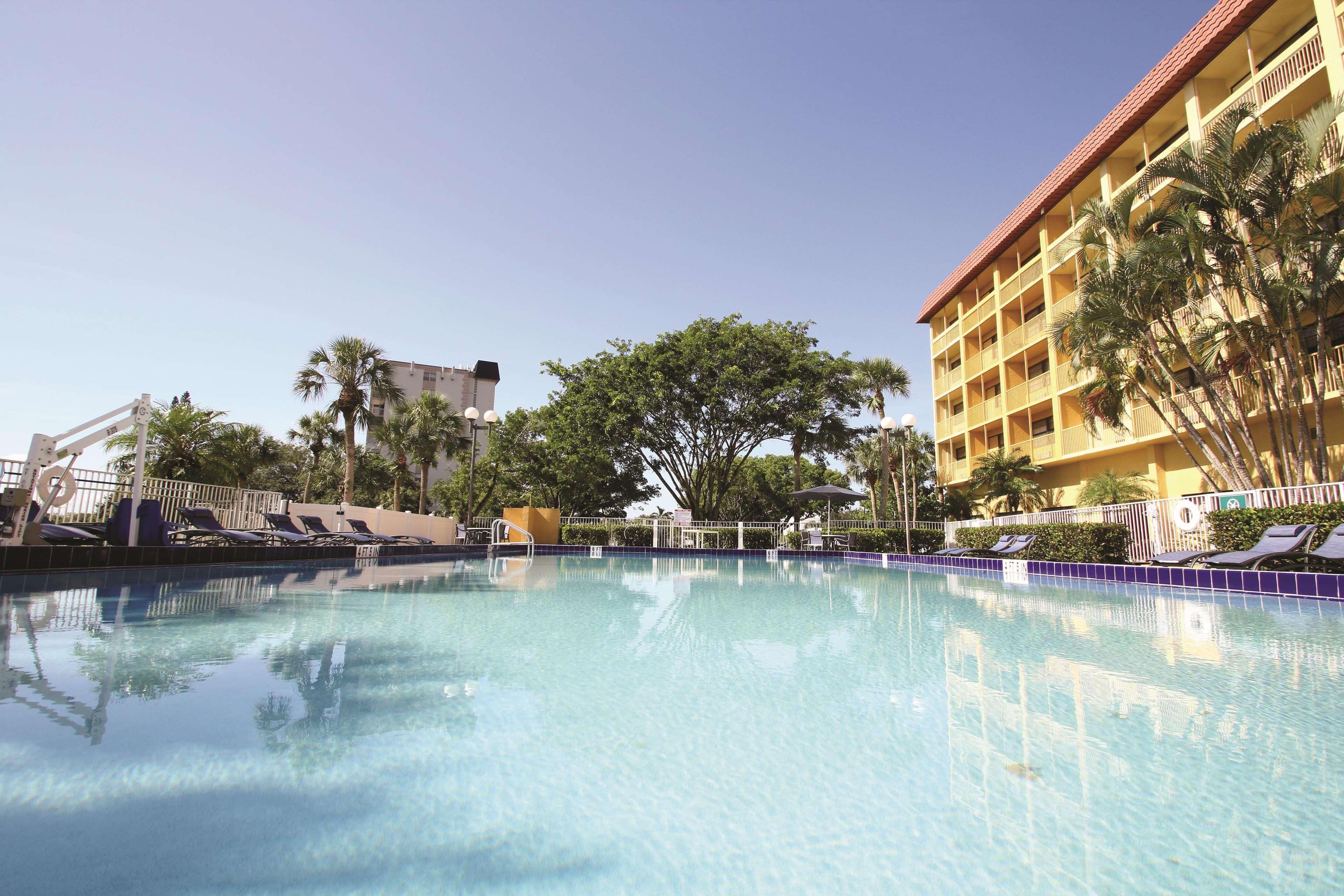La Quinta By Wyndham Coral Springs University Dr Екстериор снимка